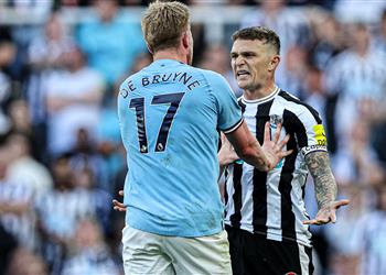 لاعب نيوكاسل بعد إلغاء طرده اعتذرت لـ دي بروين وأضحي بكل شيء من أجل فريقي