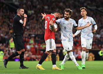 فيديو محمد صلاح يسجل هدف ليفربول أمام مانشستر يونايتد ويتشاجر مع برونو فرنانديز