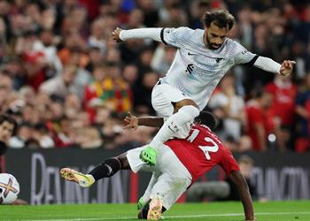 محمد صلاح يعادل رقم جيرارد ويتجاوز مايكل أوين بعد هدفه أمام مانشستر يونايتد