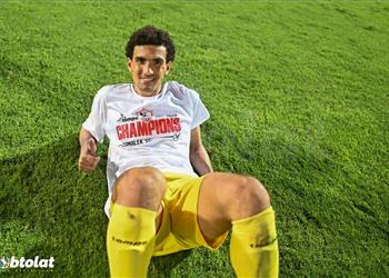 محمد عواد يتغنى بـ فيريرا ويقدم وعد ا لمرتضى منصور بعد تتويج الزمالك بالدوري
