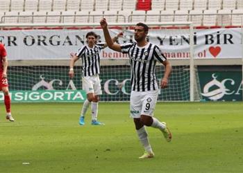 فاناتيك التركية أحمد ياسر ريان قد يعود إلى ألتاي