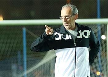 الدوخة تمنع فييرا عن المؤتمر الصحفي لمباراة الأهلي وإنبي