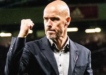 لاعب أياكس يقدم طلب ا رسمي ا للرحيل إلى مانشستر يونايتد