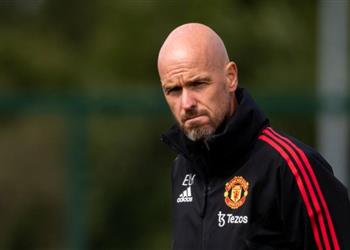 تين هاج ي علن بقاء فيل جونز وثنائي مانشستر يونايتد ويؤكد نحتاج لصفقات جديدة