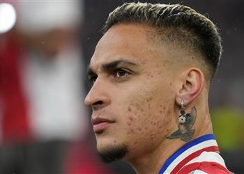 مانشستر يونايتد يقدم عرض ا جديد ا لضم أنتوني وأياكس يرد