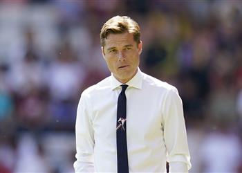 مدرب بورنموث علينا الحذر من رد فعل ليفربول وسنحاول أن نسبب لهم المشاكل