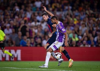 ليفاندوفسكي يكسر رقم أوباميانج وي حقق إنجاز ا فريد ا مع برشلونة