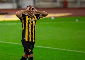 حرمان اتحاد جدة من التعاقدات وإيقاف عبد الرزاق حمد الله