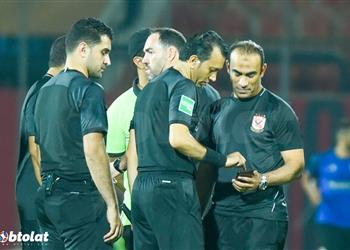 حكم راية سابق يحلل هدف الأهلي الملغي أمام فاركو في الدوري