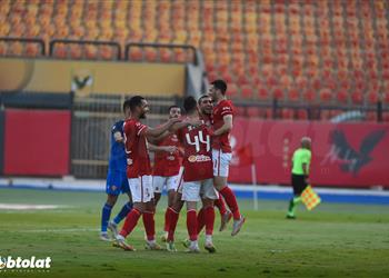 فيديو رأفت خليل يسجل هدف الأهلي الرابع أمام سيراميكا كليوباترا