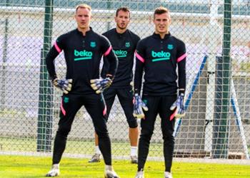 تمت حارس برشلونة ينتقل إلى الدوري الإنجليزي