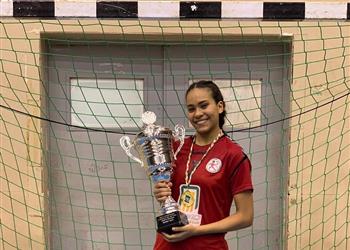 لاعبة يد الاهلي تعلن عبر بطولات احترافها في الدوري الفرنسي