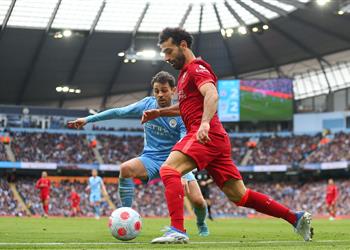 آلان شيرر محمد صلاح سيكون مخيف ا للمدافعين هذا الموسم وعليه عبء كبير بسبب ماني