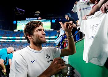 برشلونة يتسبب في غياب ألونسو عن مباراة تشيلسي وإيفرتون