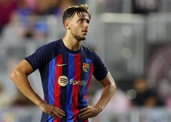 برشلونة يوافق على إعارة نيكو وينتظر أوباميانج لتحديد مستقبل ديباي