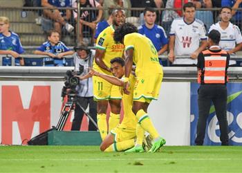 مدافع نانت يشيد بـ مصطفى محمد يملك المهارة والغضب