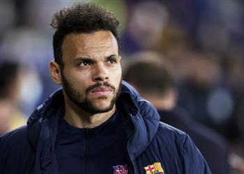 سبورت برشلونة يفسخ عقد برايثوايت ووجهته المقبلة معروفة