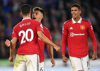 فيديو مانشستر يونايتد يواصل صحوته ويحقق فوزه الثالث توالي ا بتخطي ليستر سيتي