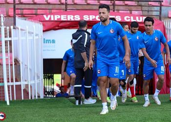 صور مدرب الزمالك السابق يحضر مباراة فيوتشر وبول إف سي في الكونفدرالية