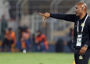 رسمي ا هلدير كريستوفاو مدير ا فني ا لـ الإسماعيلي