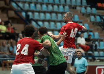 الأهلي يفوز على المعادي في افتتاح مبارياته بدوري اليد