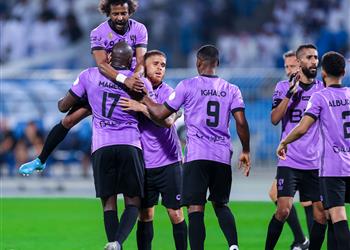 فيديو فييتو يسجل هدف الهلال الثالث أمام الوحدة في الدوري السعودي