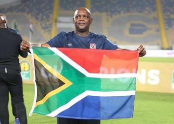 أسطورة كايزر تشيفز يطالب بالتعاقد مع موسيماني