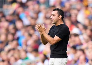 تشافي مشيد ا بلاعبه مدهش أن يكون بهذا المستوى في عمر 18 عام ا