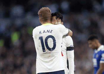 سون هيونج يوضح سبب عدم احتفاله بهدفه الأول في مباراة توتنهام وليستر سيتي