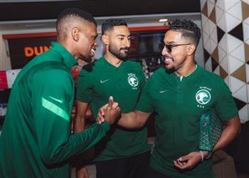 طائرة السعودية تصل إسبانيا لبدء معسكر إليكانتي استعداد ا للمونديال