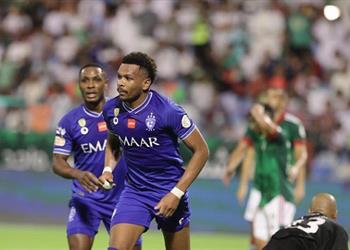 الهلال السعودي يحسم مصير علي آل بليهي
