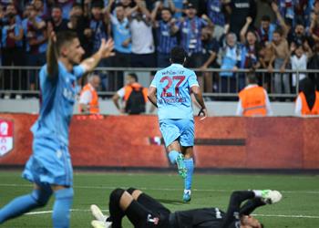 جماهير طرابزون سبور بعد هدف تريزيجيه أمام عمراني كسر ساق الشيطان أخير ا