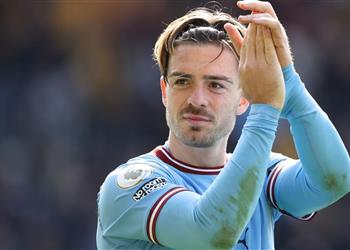 أسطورة ليفربول جريليش ليس لاعب ا رائع ا ولم يتطور مع مانشستر سيتي