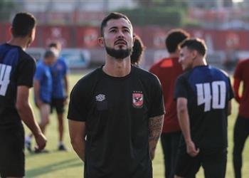 بطولات يكشف المنصب الحقيقي لـ شامبي صاحب التصريح المثير عن إيقاف سافيو مع الأهلي