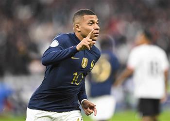 مبابي يوضح سبب اختلاف أدائه مع منتخب فرنسا عن باريس سان جيرمان
