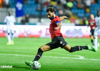 فيديو بمهارة رائعة محمد صلاح يسجل هدف مصر الأول أمام النيجر