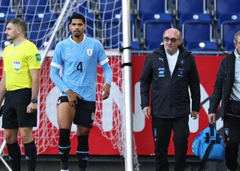 رسمي ا منتخب أوروجواي يعلن إصابة أراخو وعودته إلى برشلونة