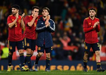 تشكيل إسبانيا ضد سويسرا في دوري الأمم الأوروبية أسينسيو يقود الهجوم وسداسي برشلونة