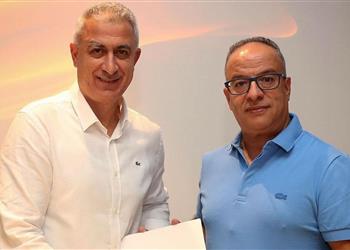 رسمي ا منذر الكبير مدير ا فني ا لـ الرجاء المغربي