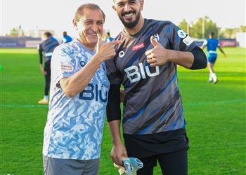 موعد والقنوات الناقلة لمباراة الهلال والقادسية اليوم في اعتزال نواف الخالدي