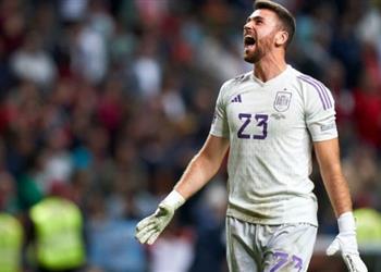 أوناي سيمون كارفاخال كان يدافع كخنزير بري أمام رونالدو