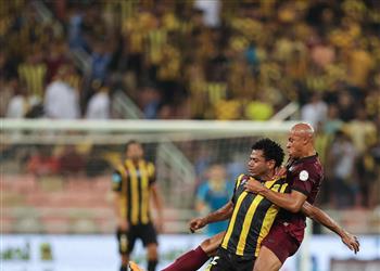 اتحاد جدة يتعادل سلبي ا مع الاتفاق بقيادة كارتيرون في الدوري السعودي