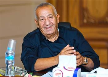 كامل أبو علي يرد على أنباء إيقاف المصري عن القيد في انتقالات الصيف