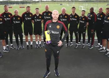 إريك تين هاج يفوز بجائزة مدرب شهر سبتمبر في الدوري الإنجليزي