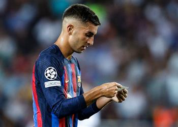 برشلونة مدين لـ مانشستر سيتي بمبلغ كبير في صفقة فيران توريس