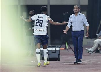 سالم الدوسري ينهي خلافه مع رامون دياز قبل كأس سوبر لوسيل