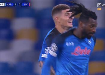 فيديو أنجيسا يسجل هدف نابولي الثاني أمام ليفربول في دوري أبطال أوروبا
