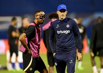 بعد إقالة توخيل إدارة تشيلسي تتواصل مع أوباميانج بشأن مستقبله