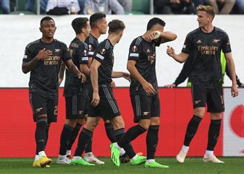 فيديو في غياب النني آرسنال يفتتح مشواره في الدوري الأوروبي بثنائية في زيورخ