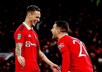 فيديو مانشستر يونايتد يتخطى تشارلتون بثلاثية ويتأهل إلى نصف نهائي كأس الرابطة